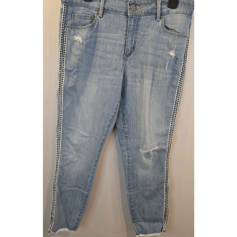 ANN TAYLOR LOFT Sz 10 30" CURVY SKINNY CROP Light Wash Denim Cropped Leg Accents